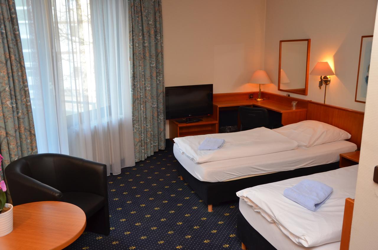 Karaman Group Hotel Bad Nenndorf Esterno foto
