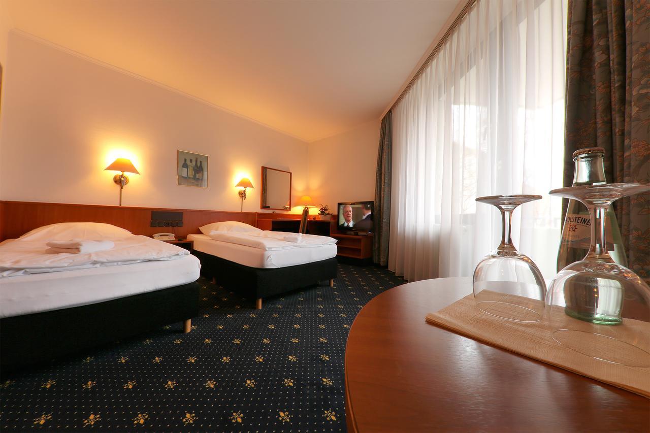 Karaman Group Hotel Bad Nenndorf Esterno foto