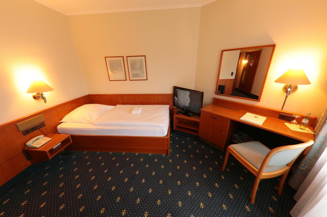 Karaman Group Hotel Bad Nenndorf Esterno foto