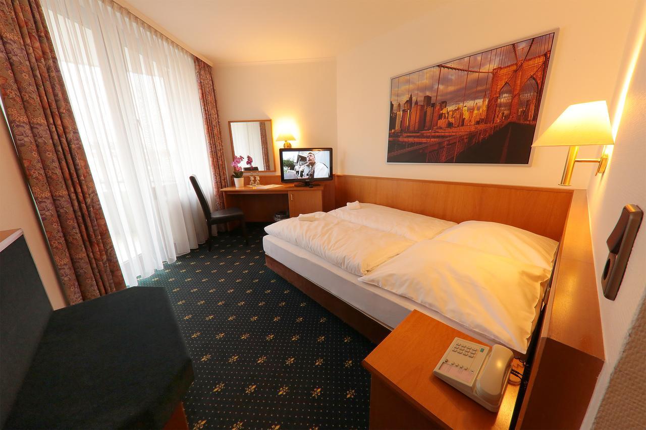 Karaman Group Hotel Bad Nenndorf Esterno foto